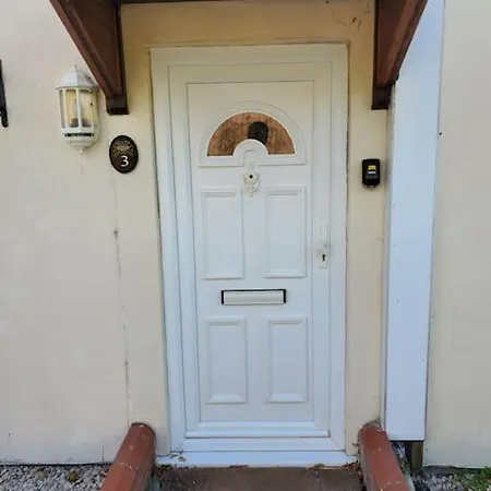 Central Windsor 2 Bedroom Flat With Free Parking Extérieur photo